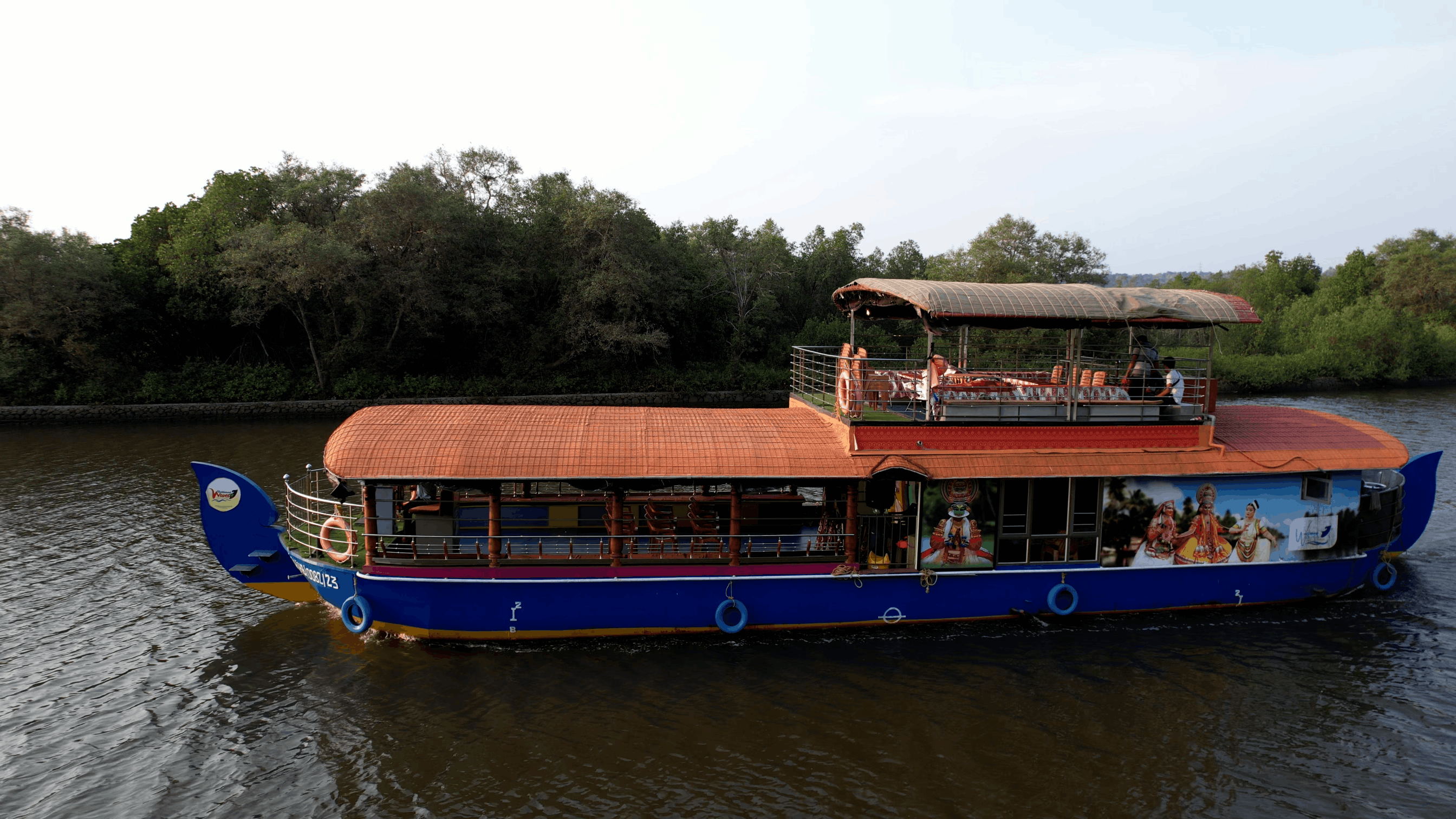 Vellikeel waves Boat Exterior
